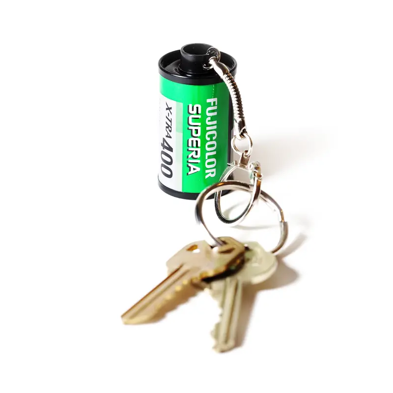 35Mm Film Canister Keychain – Compact Metal Replica With Functional Carabiner Clip 1