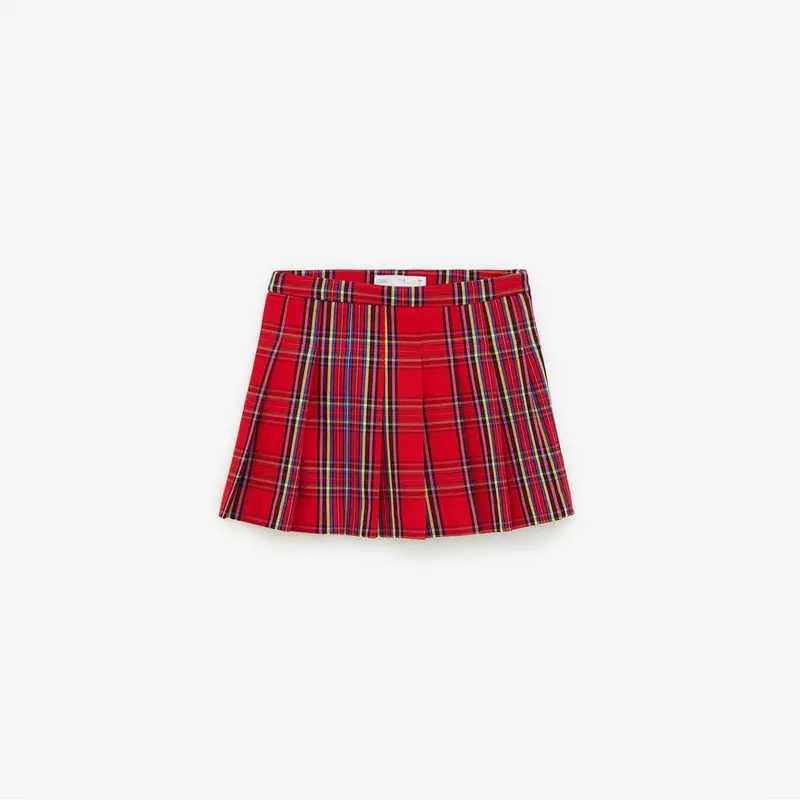 Big Foot–Inspired Pleated Skirt 1