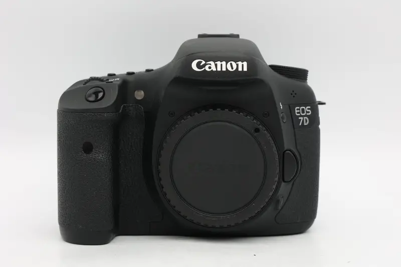 Certified Pre-Owned Canon Eos 7D Dslr Body – Very Good 1