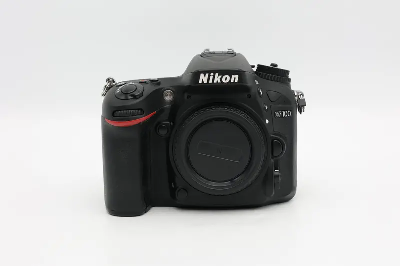 Refurbished Nikon D7100 Dslr Body With Advanced Features (Grade G) 1