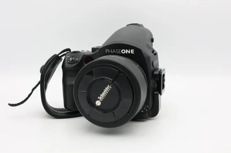 Vintage Phase One 645Df+ Medium Format Body With Schneider 80Mm Lens – Very Good 1